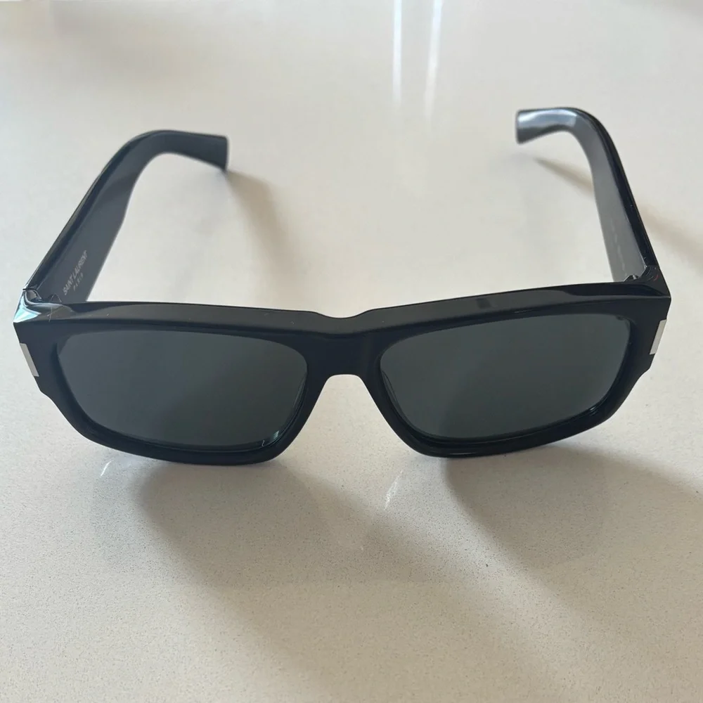 Saint Laurent Black Rectangular Sunglasses with Case - Unisex - scratch on lens